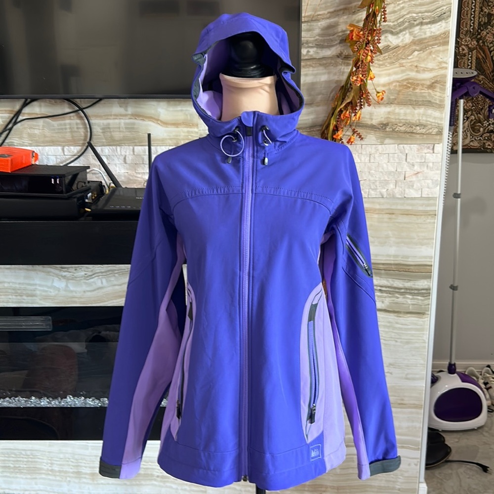 Rei Women’s‎ Hooded Lined Jacket. Size L